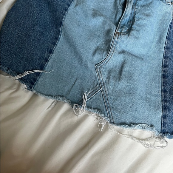 Distressed panel denim mini skirt from Garage 🦋 - Picture 3 of 4